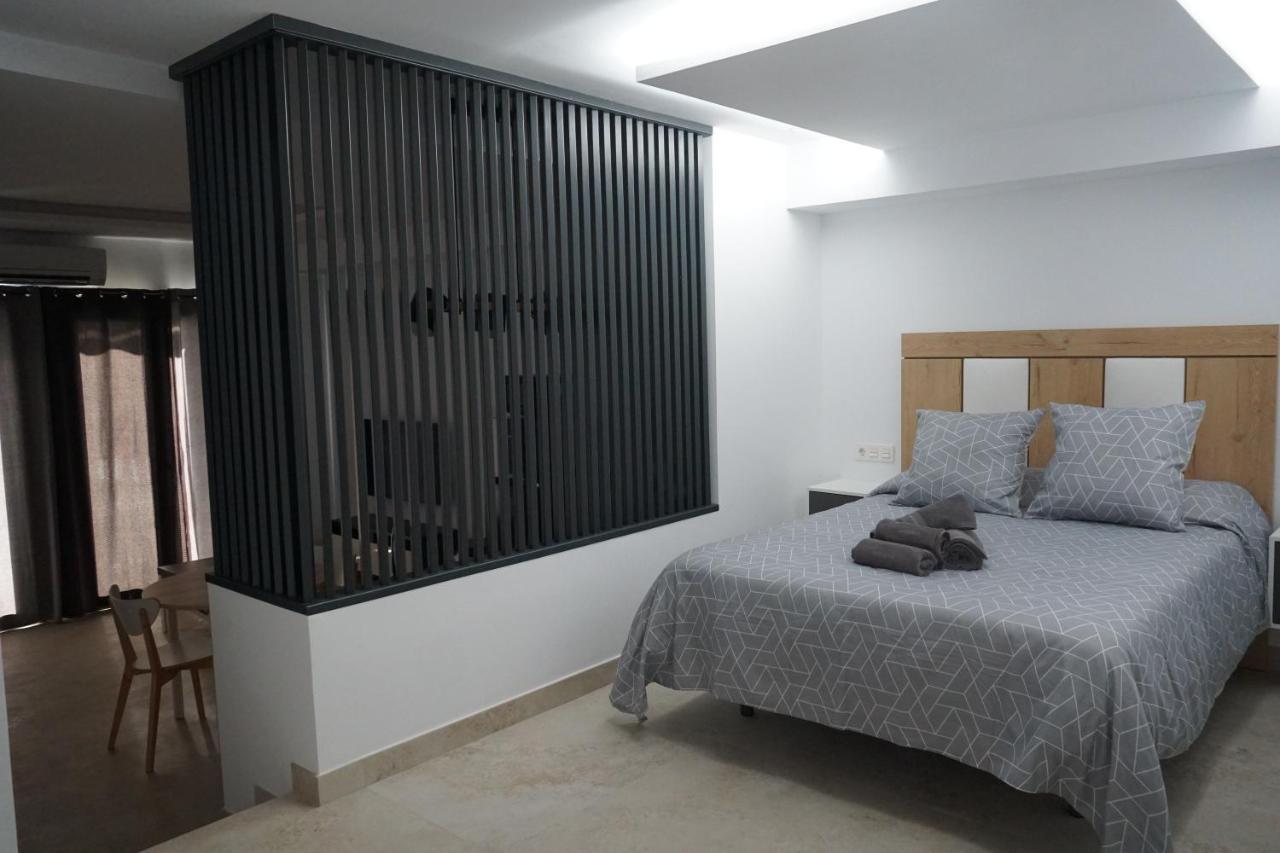 Apartamento Turistico Hermanos Infantes 埃斯特波纳 外观 照片