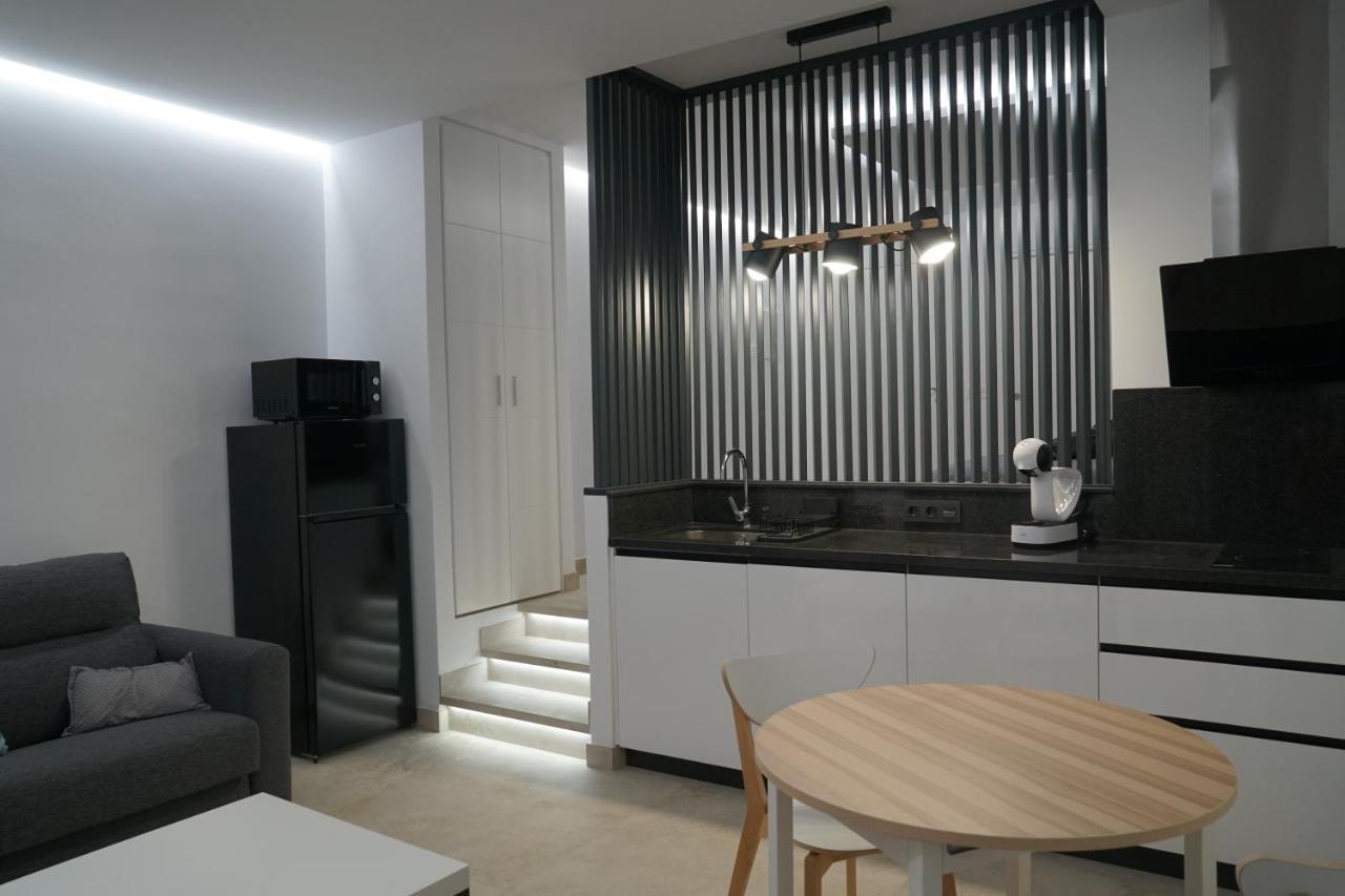 Apartamento Turistico Hermanos Infantes 埃斯特波纳 外观 照片