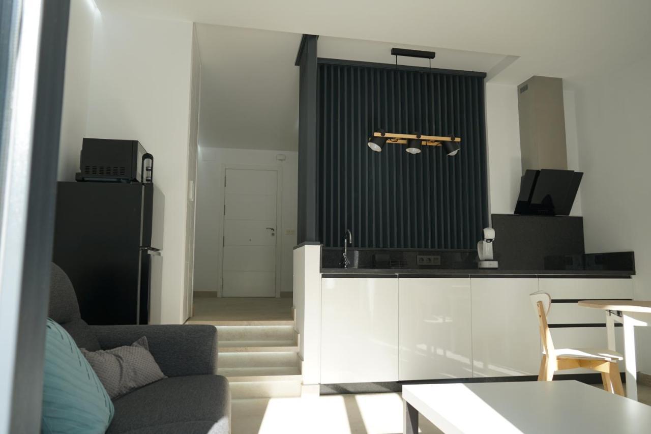 Apartamento Turistico Hermanos Infantes 埃斯特波纳 外观 照片