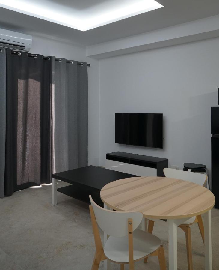 Apartamento Turistico Hermanos Infantes 埃斯特波纳 外观 照片