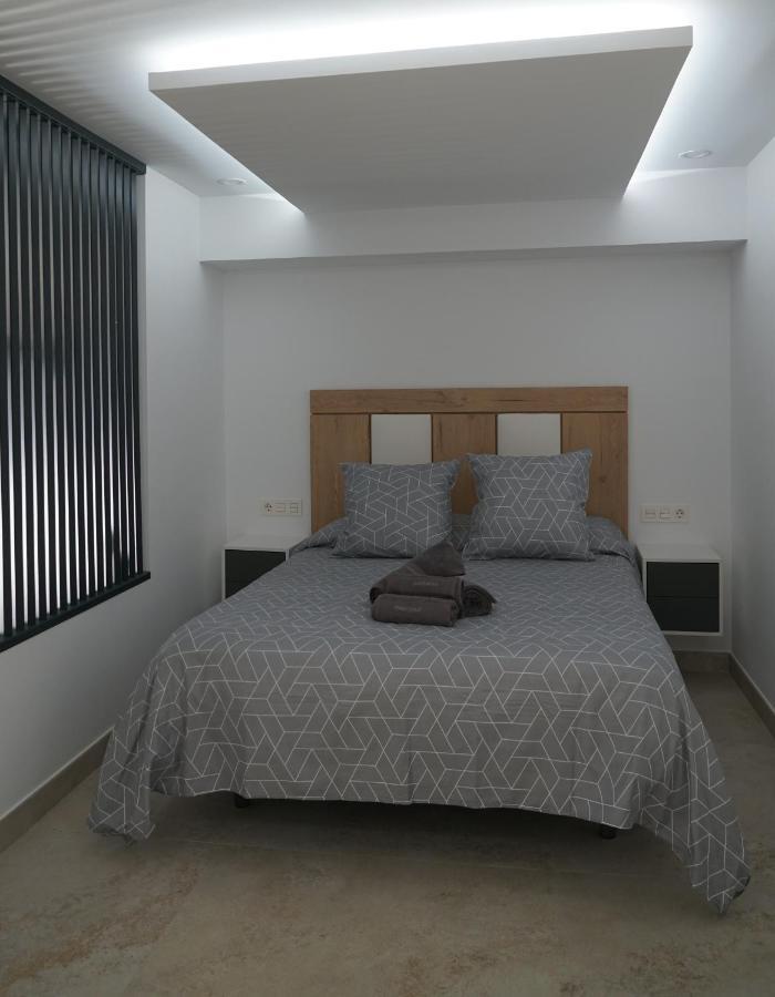 Apartamento Turistico Hermanos Infantes 埃斯特波纳 外观 照片