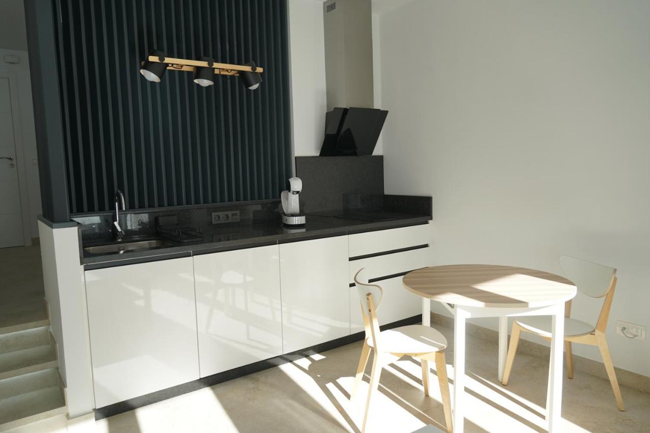 Apartamento Turistico Hermanos Infantes 埃斯特波纳 外观 照片