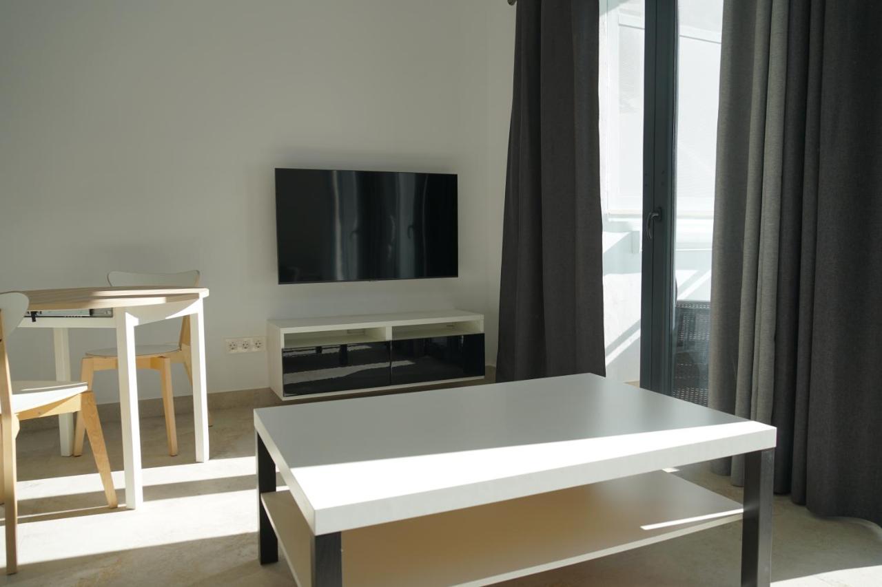 Apartamento Turistico Hermanos Infantes 埃斯特波纳 外观 照片